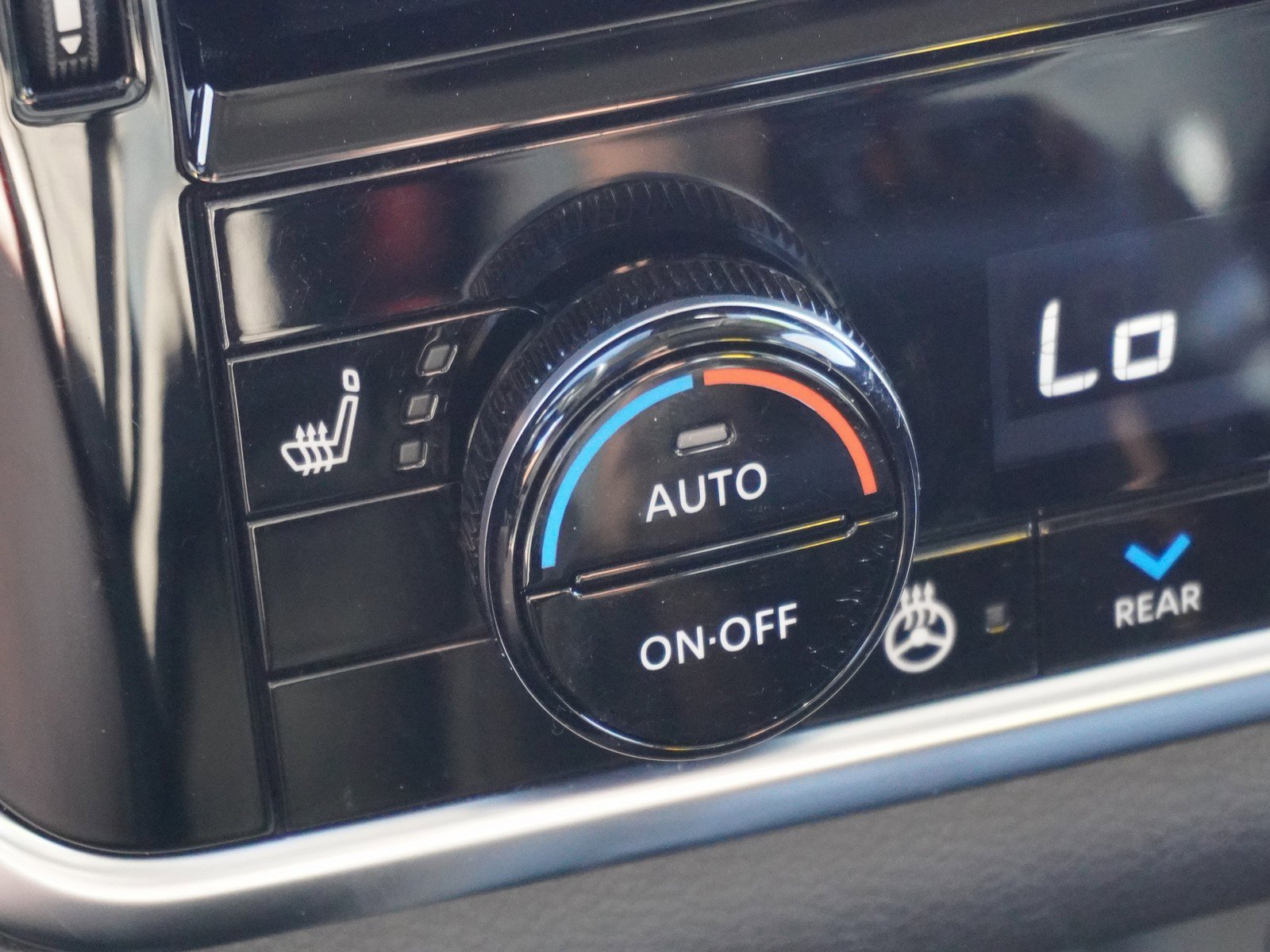 Used 2021 Nissan Rogue Platinum image 28