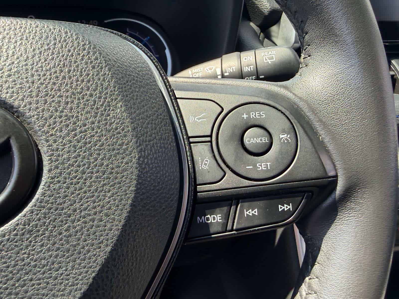 Used 2020 Toyota RAV4 XSE w/ All Weather Liner Package AWD/4WD image 32