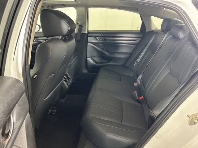 Used 2018 Honda Accord Touring image 25