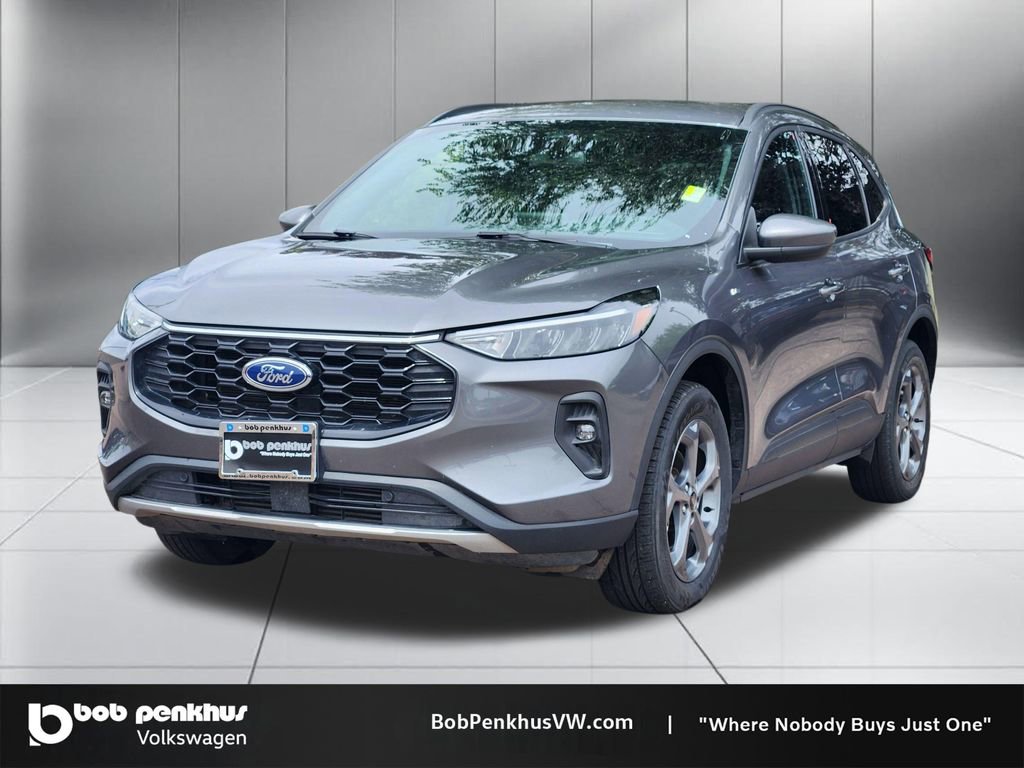 Used 2025 Ford Escape ST-Line Select AWD/4WD image 23