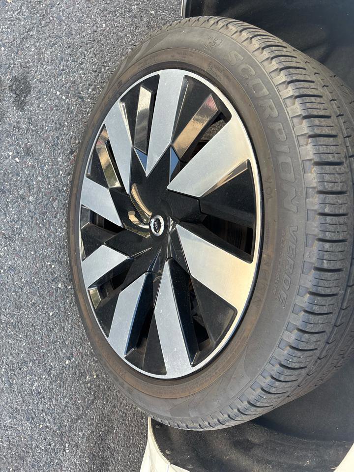 Used 2023 Volvo XC90 T8 Ultimate w/ Protection Package Premier image 22