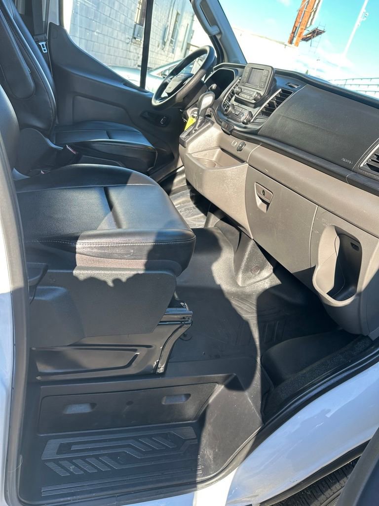 Used 2024 Ford Transit 250 148 Medium Roof Extended AWD w/ Load Area Protection Package image 32