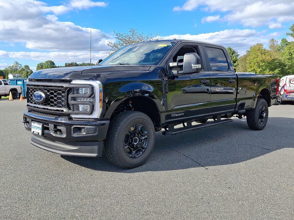 New 2026 Ford F350 XL image 2