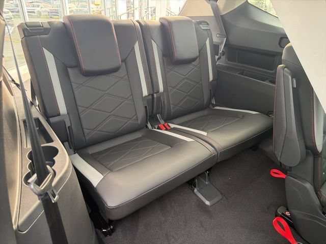 New 2026 Volkswagen Atlas Peak Edition AWD/4WD image 16