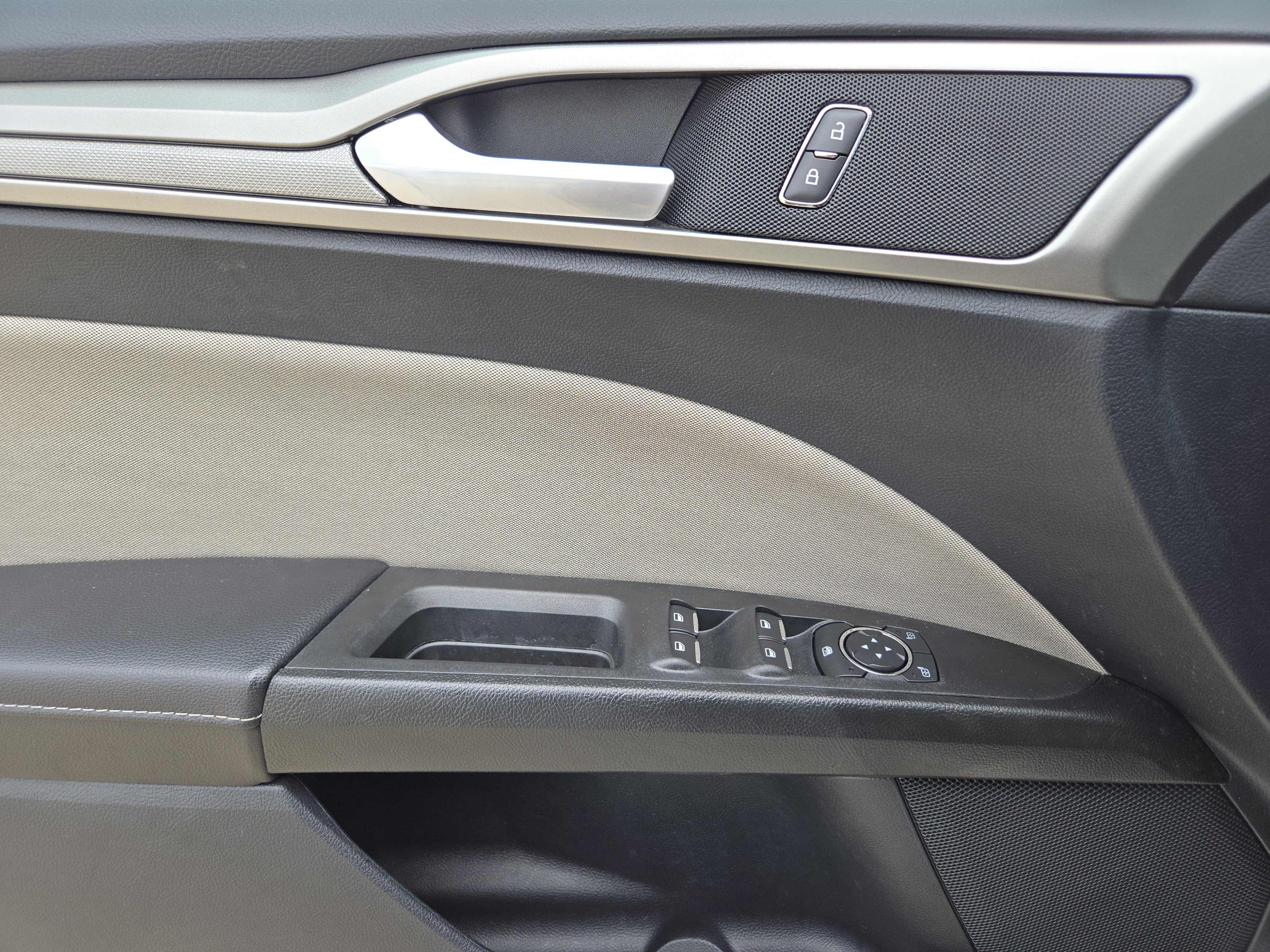 Used 2019 Ford Fusion S FWD image 21
