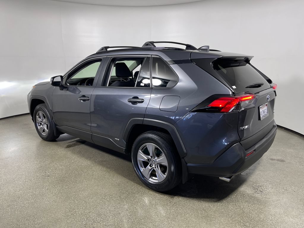 Used 2024 Toyota RAV4 XLE w/ Convenience Package AWD/4WD image 5