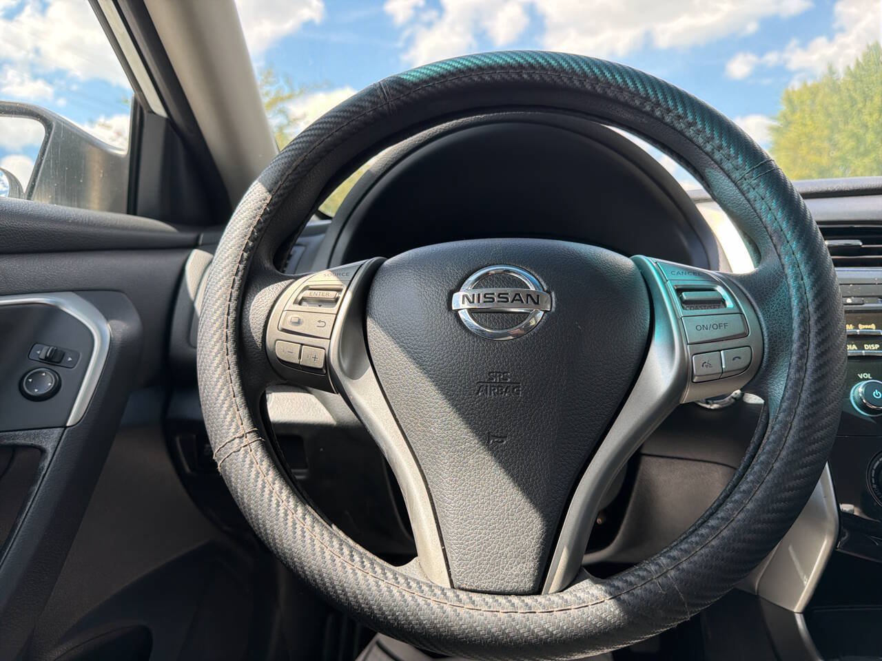 Used 2015 Nissan Altima 2.5 S w/ Power Driver Seat Package FWD image 16