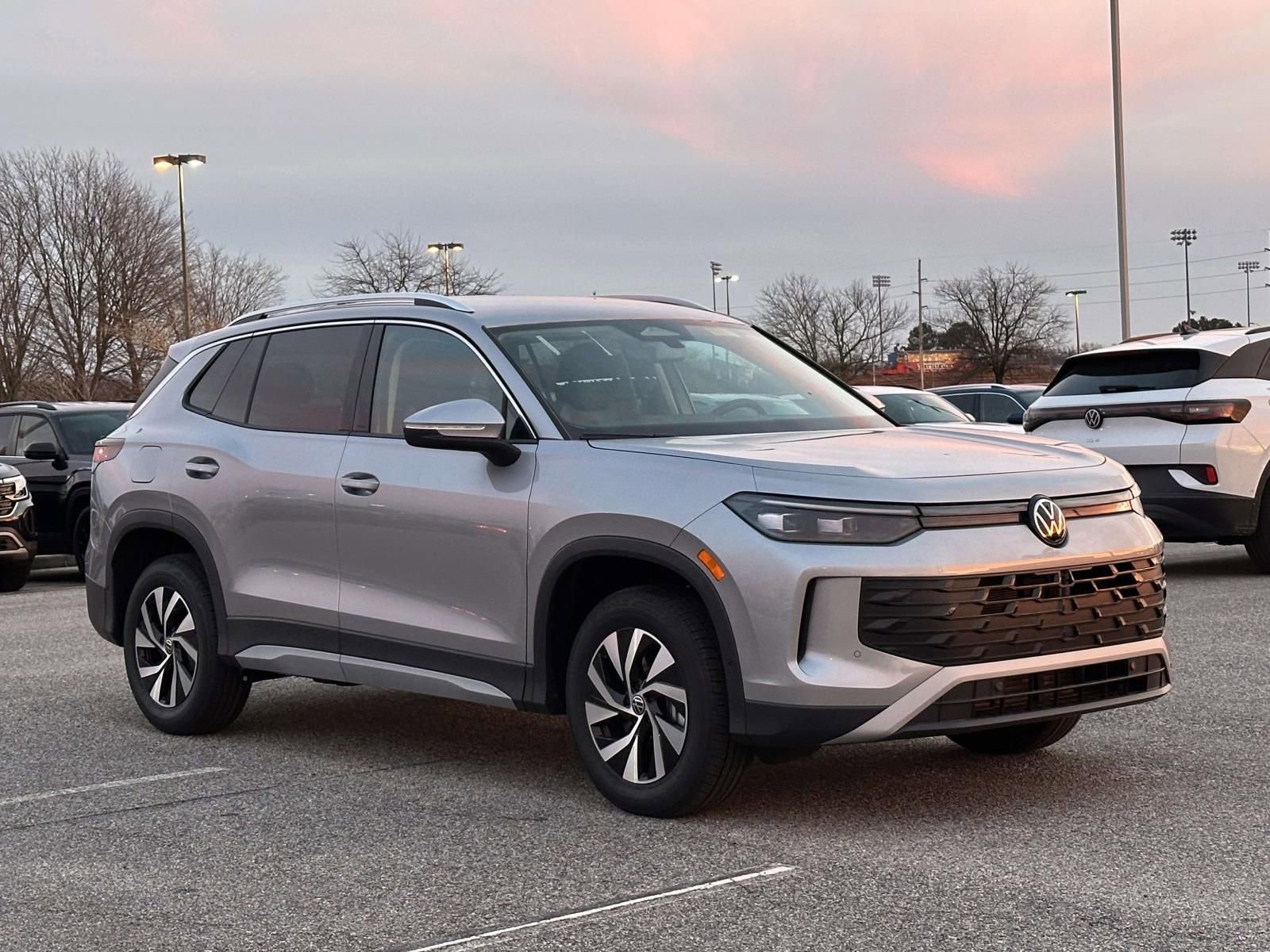 New 2026 Volkswagen Tiguan S image 8