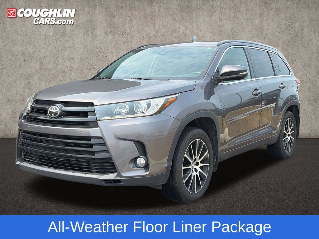 Used 2018 Toyota Highlander SE AWD/4WD image 4