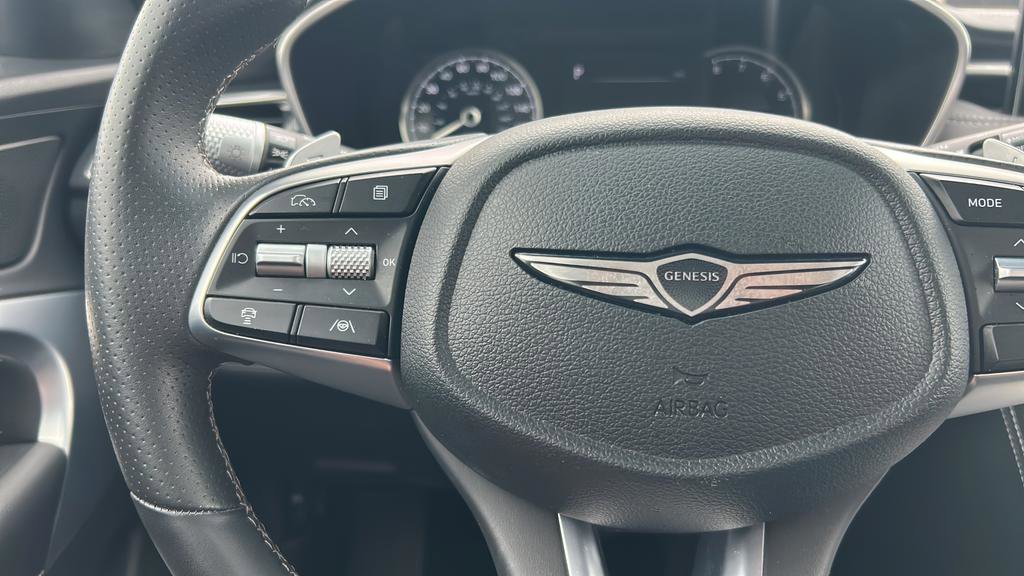 Used 2025 Genesis G70 2.5T image 24