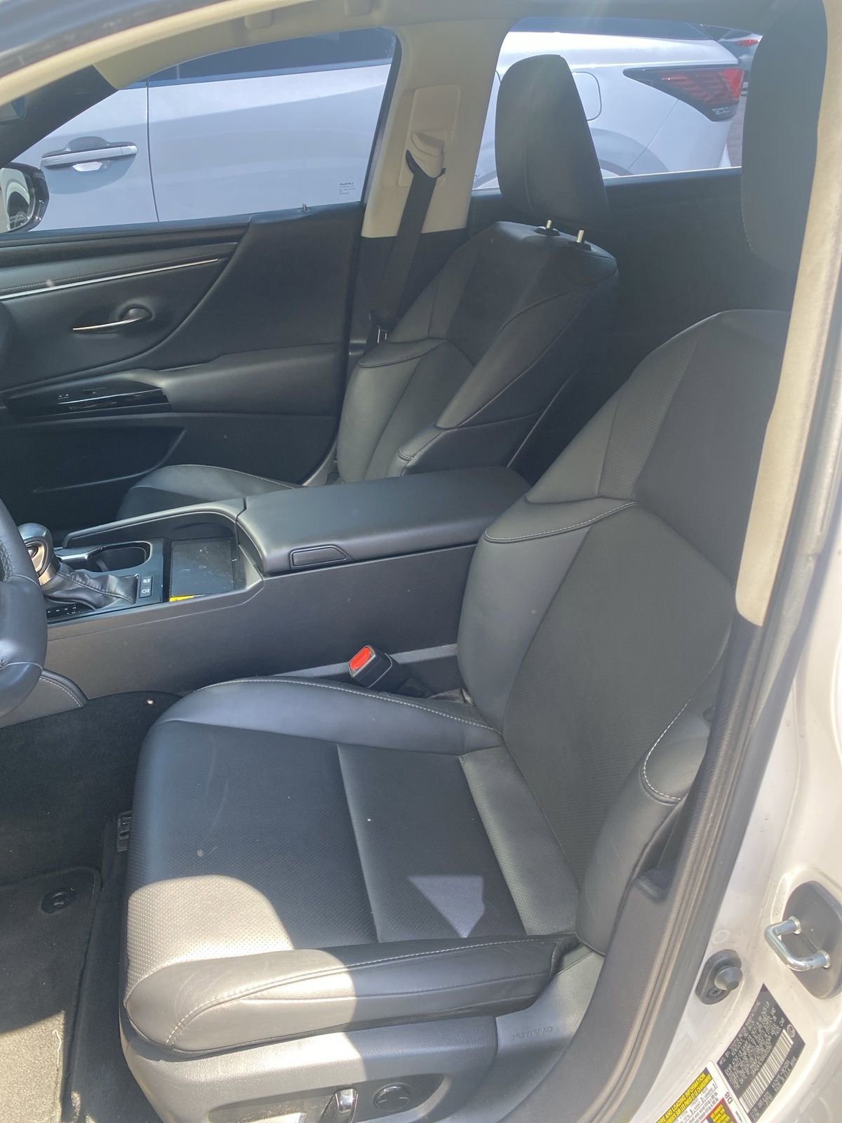 Used 2024 Lexus ES 300h w/ Premium Package FWD image 6