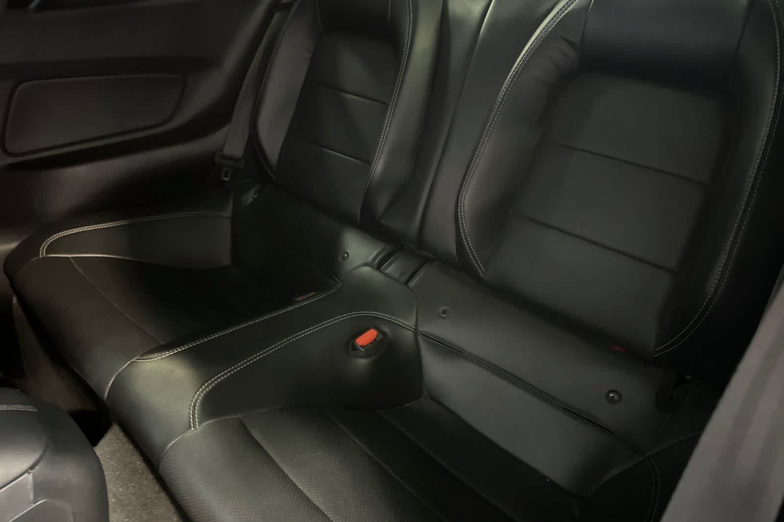 Used 2022 Ford Mustang GT Premium RWD image 5