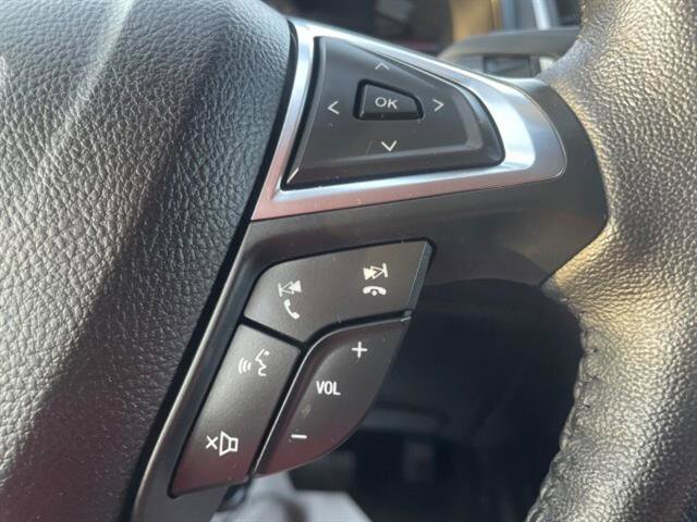 Used 2024 Ford Edge SEL image 19