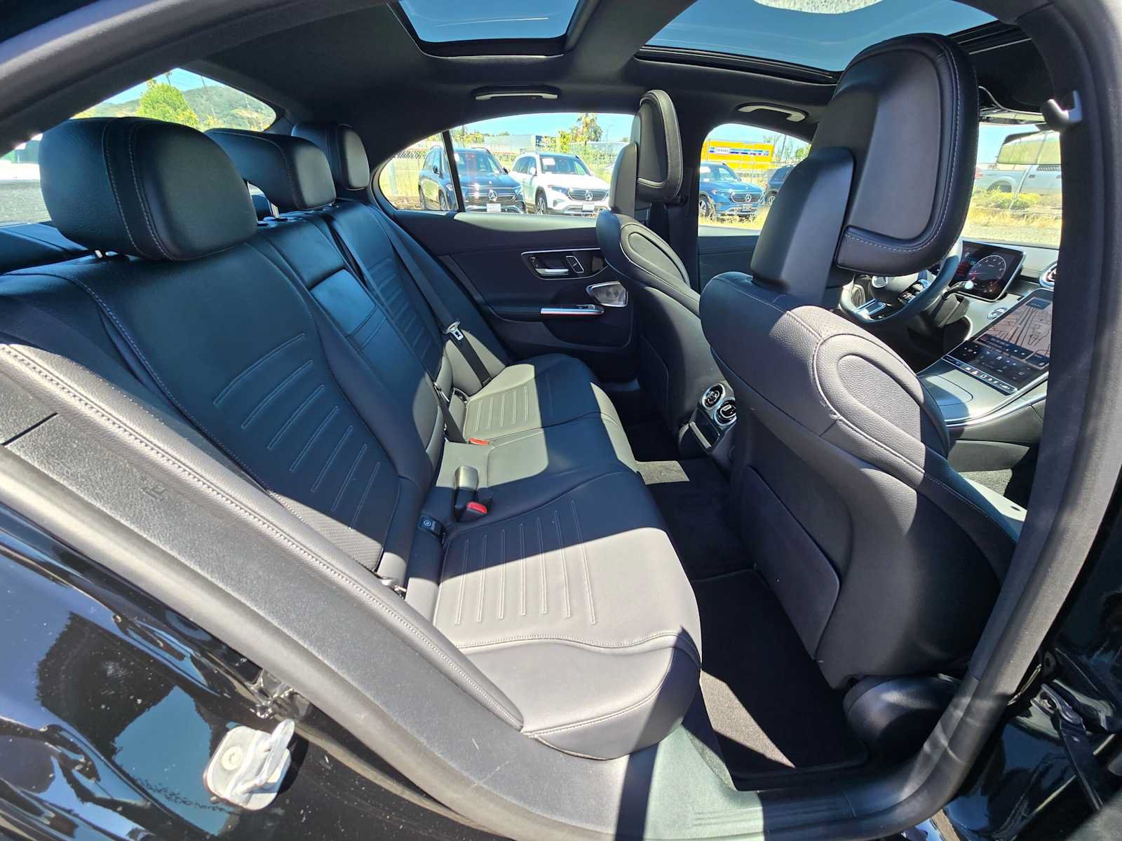 Used 2024 Mercedes-Benz C 300 Sedan image 12