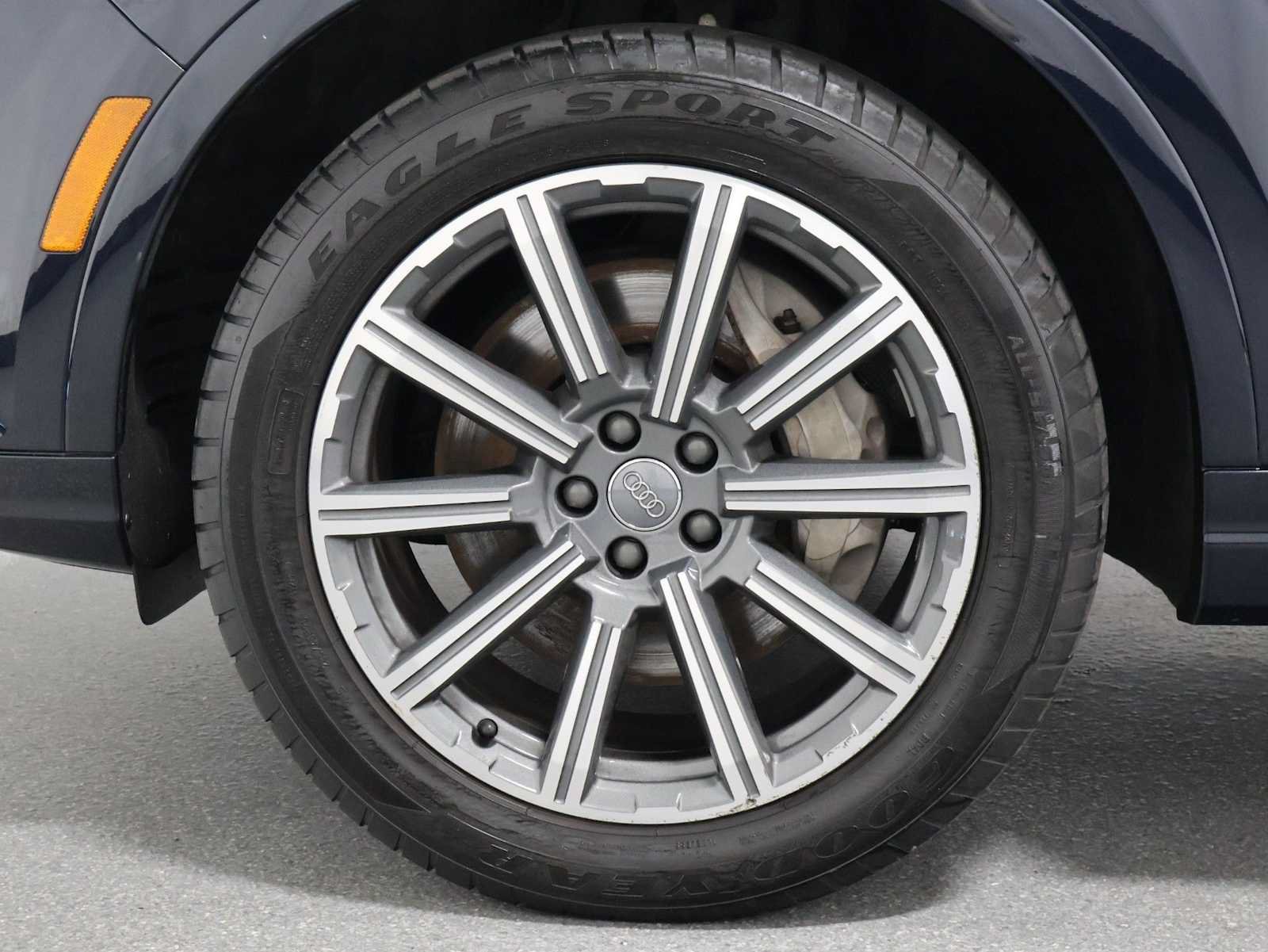Used 2018 Audi Q7 3.0T Premium Plus w/ Premium Plus Package AWD/4WD image 38