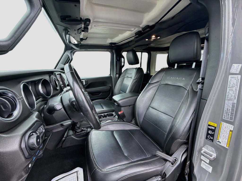 Used 2022 Jeep Wrangler Unlimited Sahara w/ Cold Weather Group AWD/4WD image 23