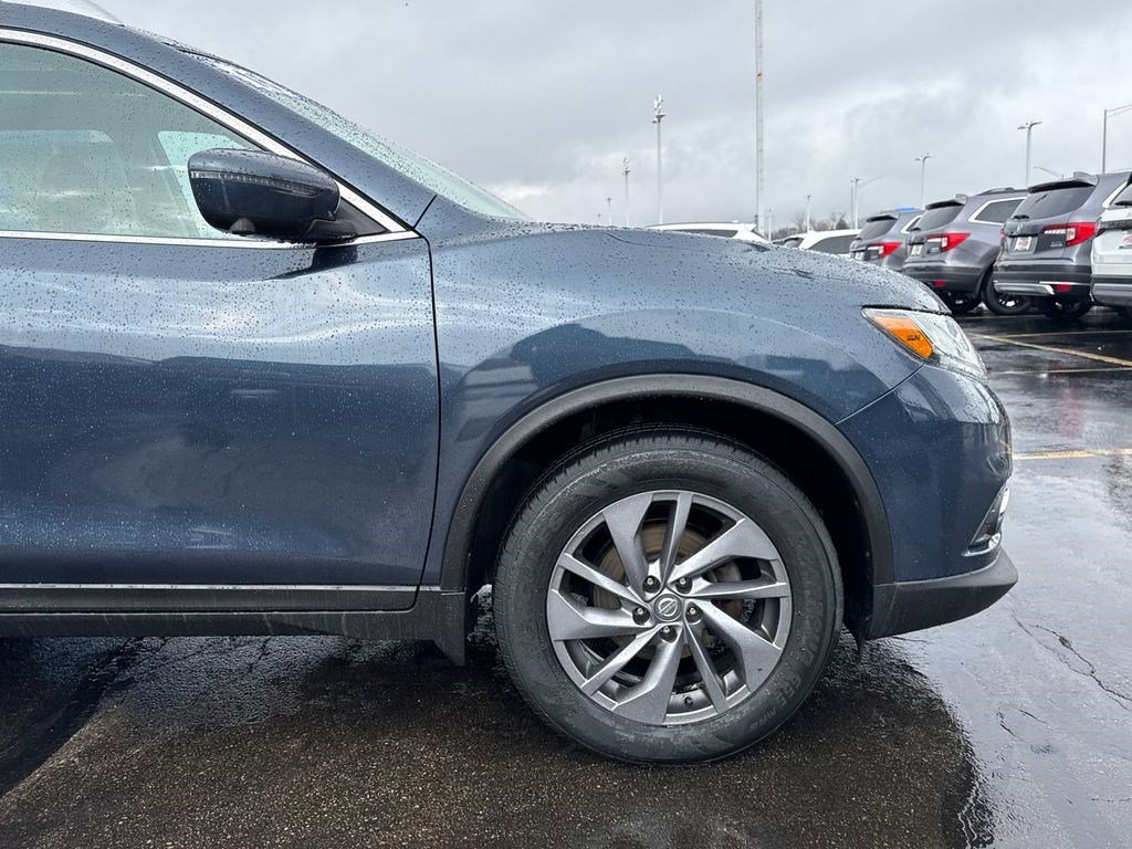 Used 2016 Nissan Rogue SL w/ SL Premium Package image 15