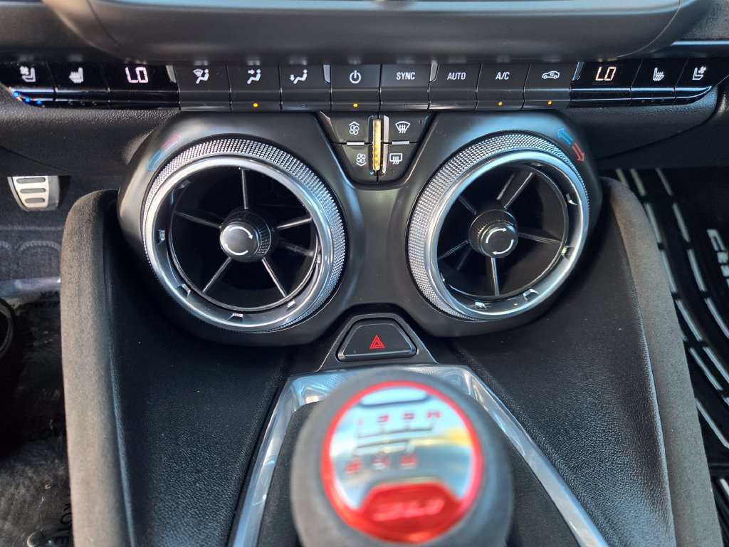 Used 2020 Chevrolet Camaro ZL1 RWD image 12