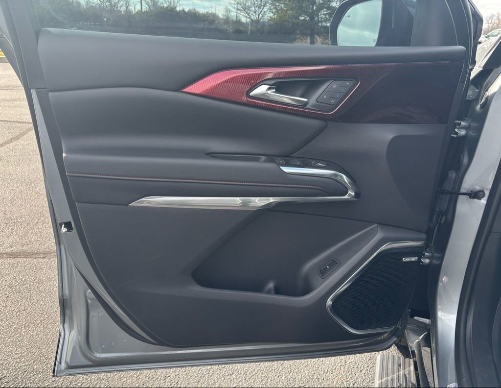 Used 2024 Chevrolet Traverse RS w/ LPO, Floor Liner Package image 12