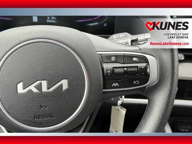Used 2025 Kia Sportage LX image 33