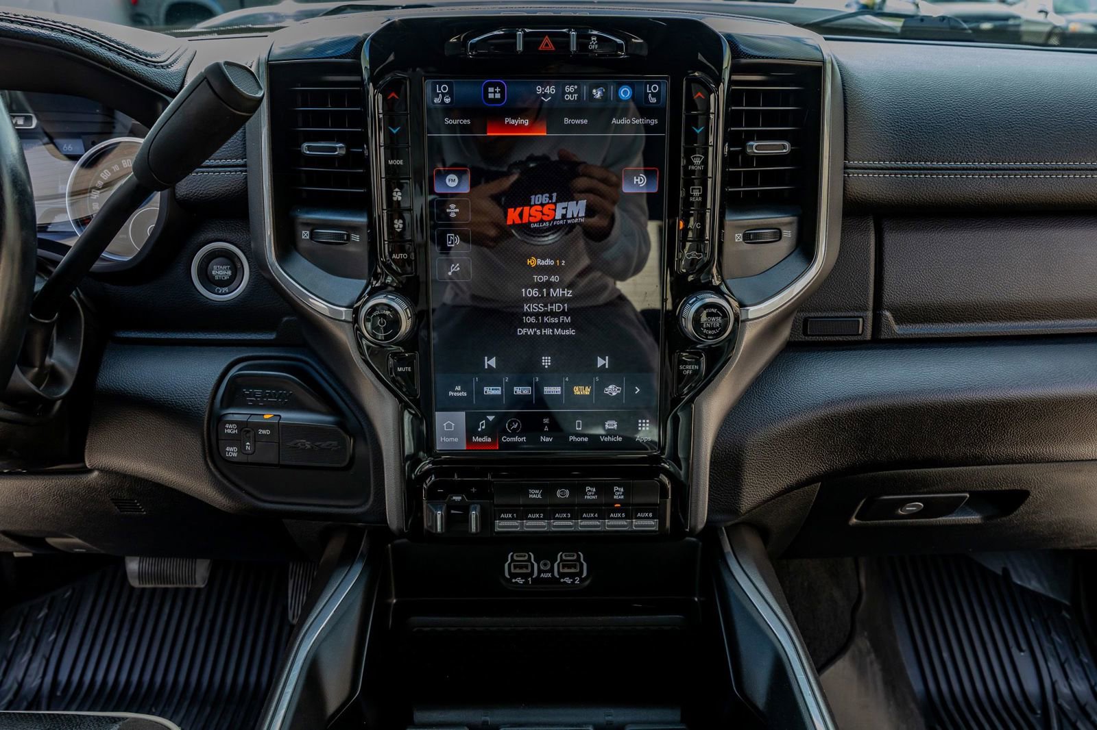 Used 2023 RAM 3500 Laramie w/ Night Edition image 24