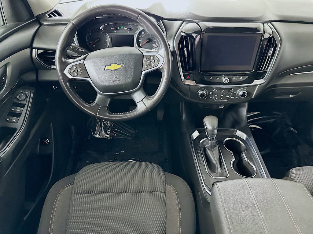 Used 2021 Chevrolet Traverse LT FWD image 18
