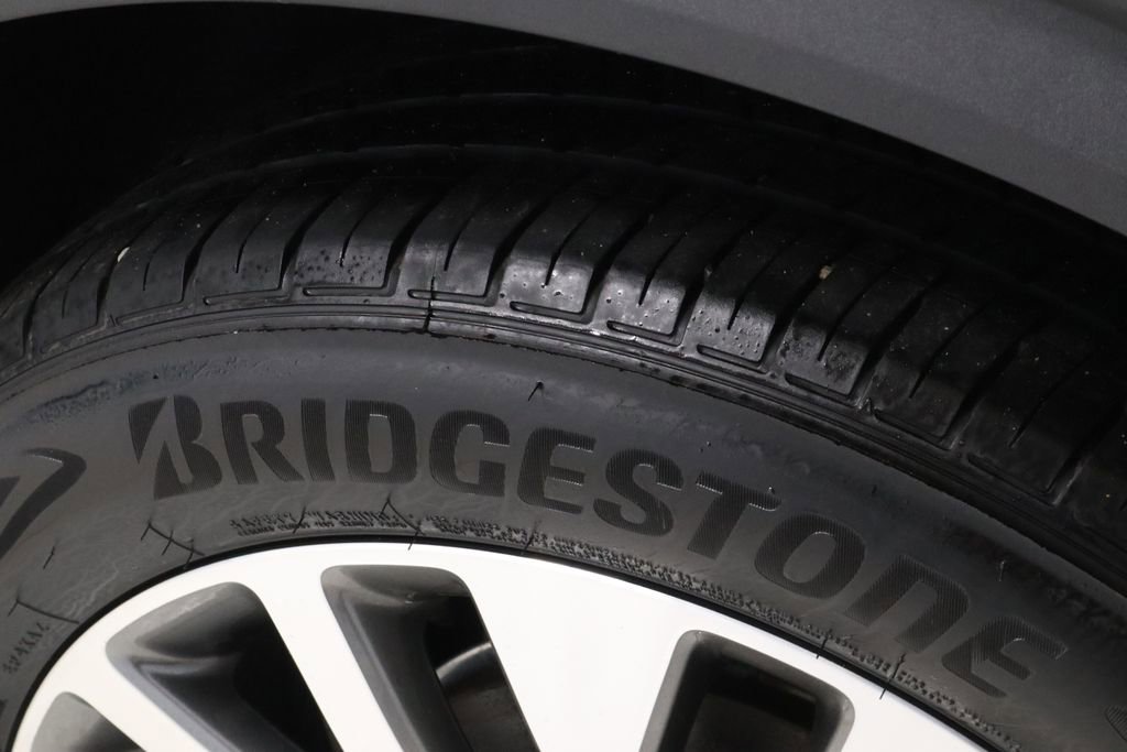 Certified 2022 Ford Escape Titanium image 21