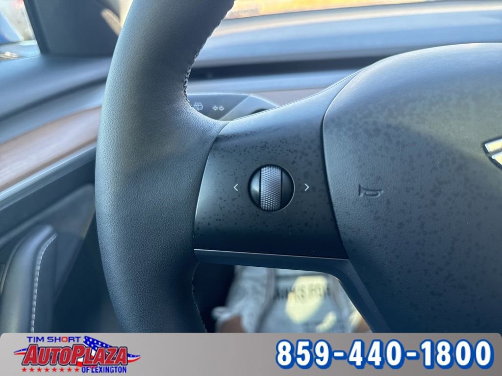 Used 2023 Tesla Model 3 Performance image 27