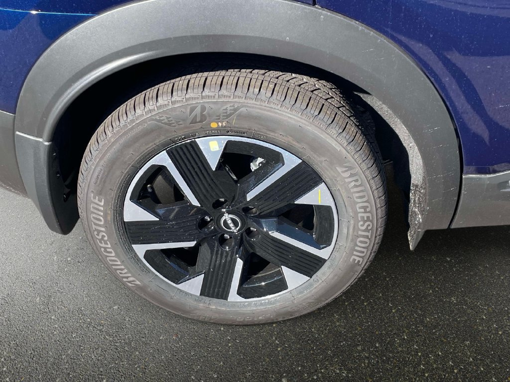 New 2027 Nissan Kicks SV AWD/4WD image 7