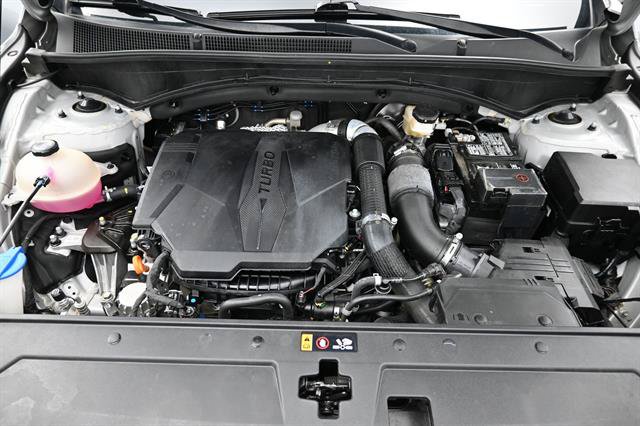 Used 2023 Hyundai Santa Fe Limited w/ Cargo Package FWD image 18