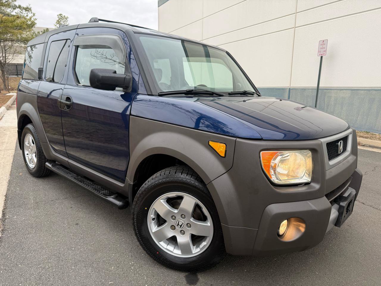 Used 2003 Honda Element EX image 1