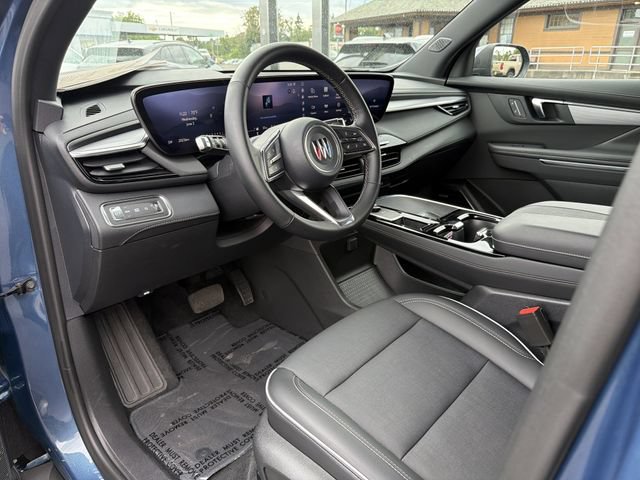 Certified 2025 Buick Enclave Preferred FWD image 12