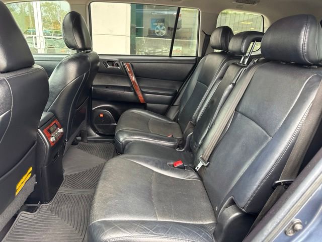 Used 2013 Toyota Highlander Limited AWD/4WD image 20