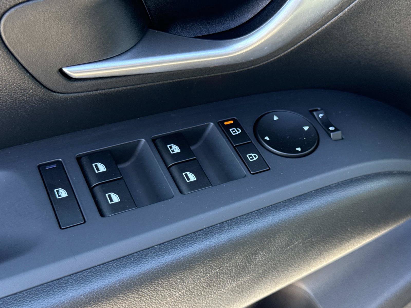 Certified 2025 Hyundai Santa Cruz SE AWD/4WD image 17
