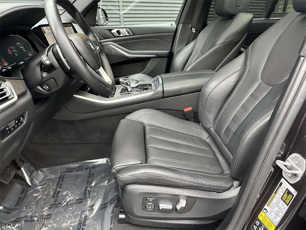 Used 2022 BMW X5 xDrive40i w/ Executive Package image 5