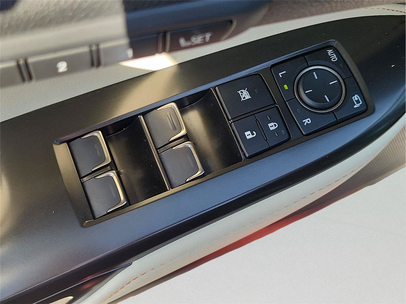 Used 2024 Lexus NX 350h AWD image 24
