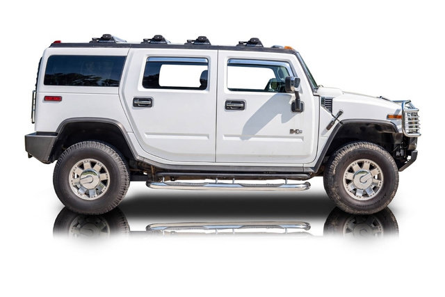 Used 2003 HUMMER H2 w/ Preferred Equipment Group AWD/4WD image 2