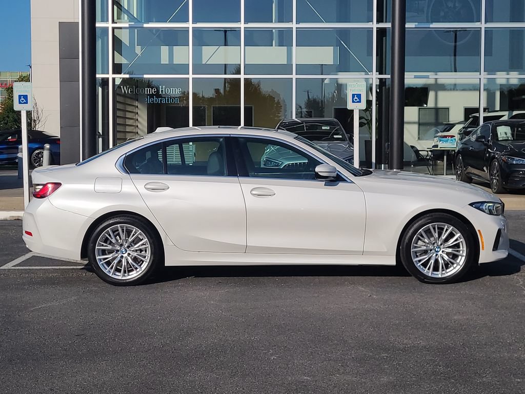 Used 2024 BMW 330i Sedan RWD image 2