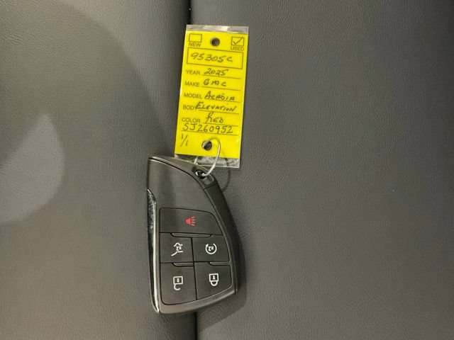 Used 2025 GMC Acadia Elevation w/ Elevation Premium Package FWD image 47
