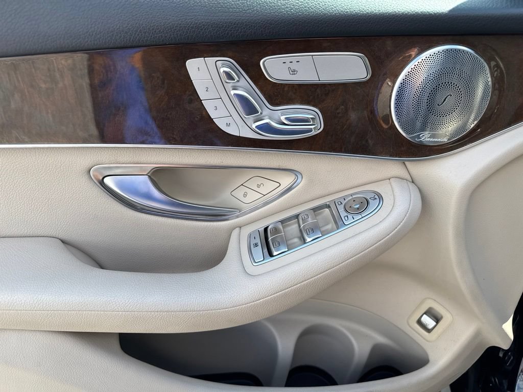 Used 2017 Mercedes-Benz GLC 300 4MATIC image 18