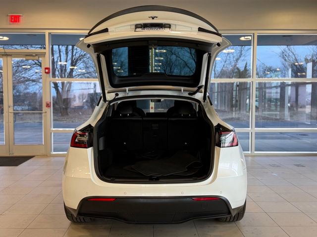 Used 2022 Tesla Model Y Performance image 36
