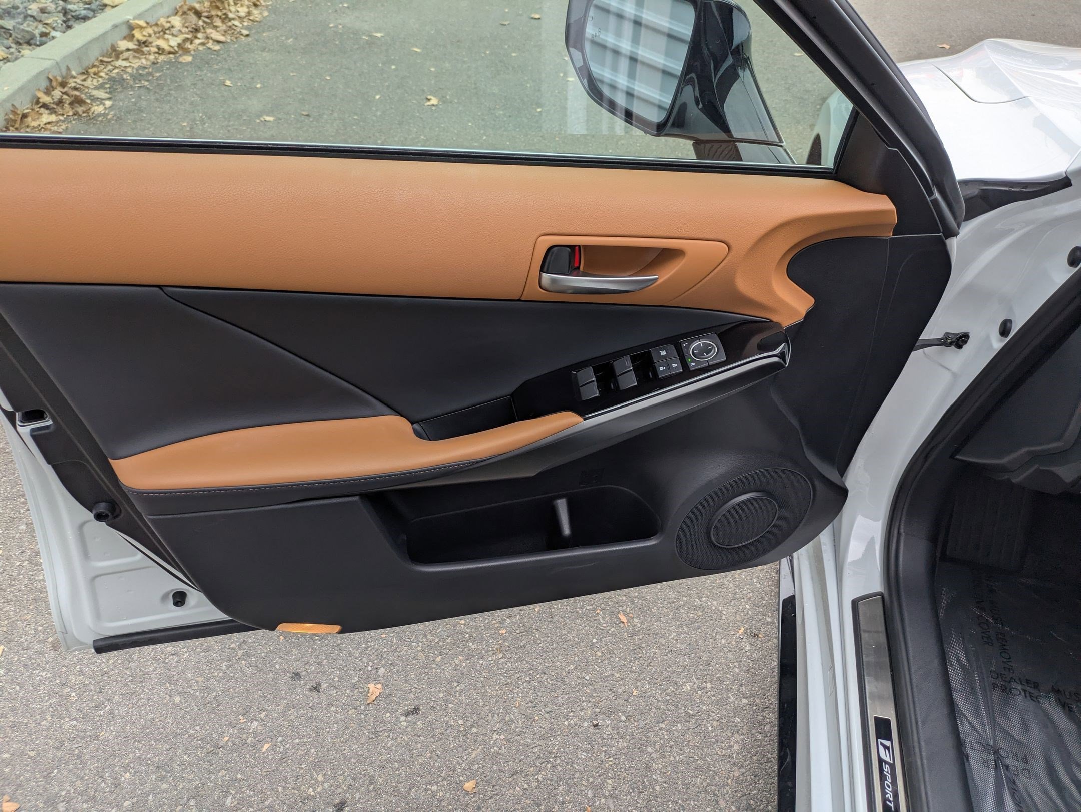 Used 2025 Lexus IS 300 F Sport image 13