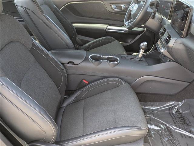 Used 2025 Ford Mustang Coupe RWD image 19
