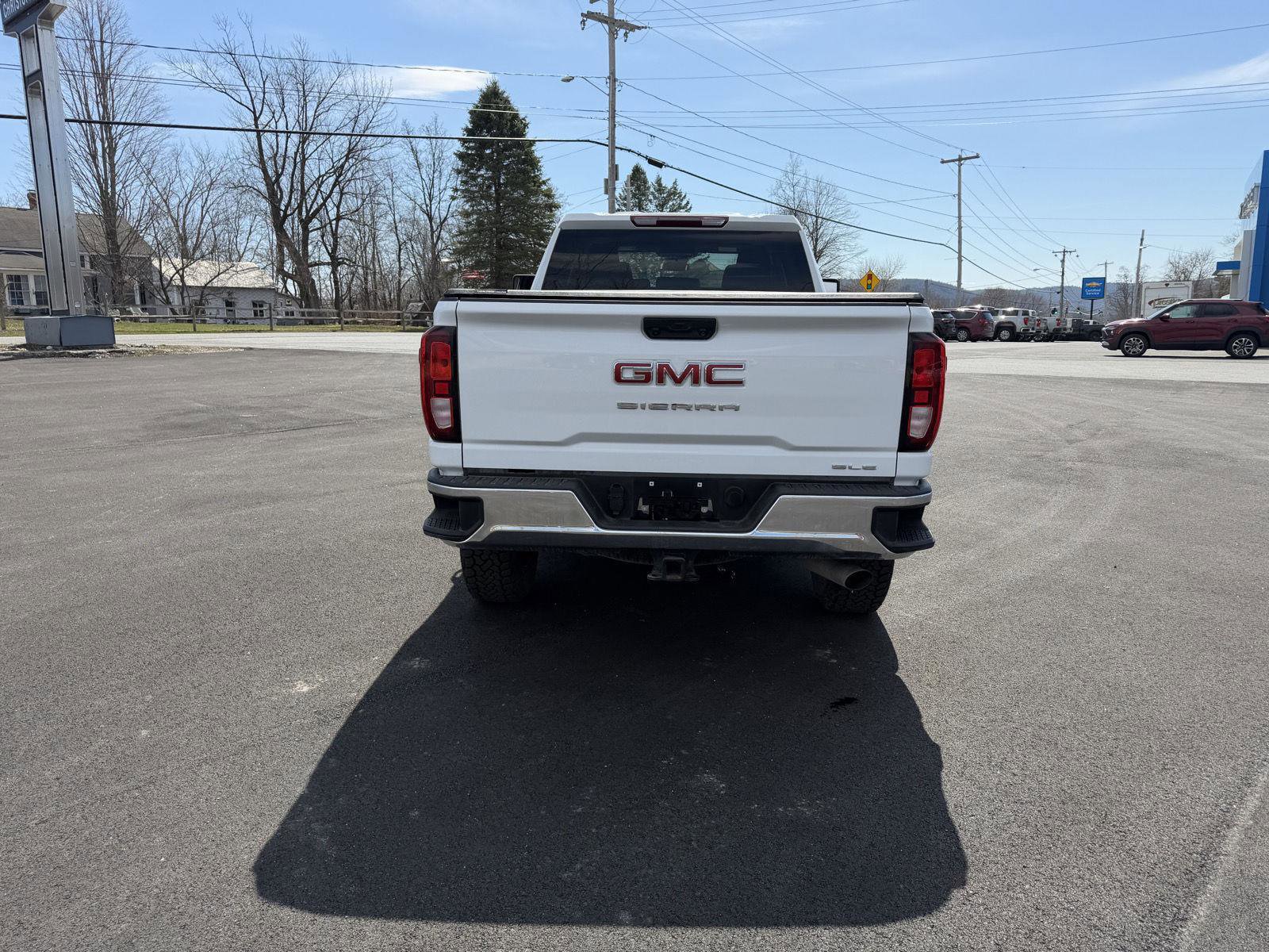 Used 2025 GMC Sierra 2500 SLE image 4