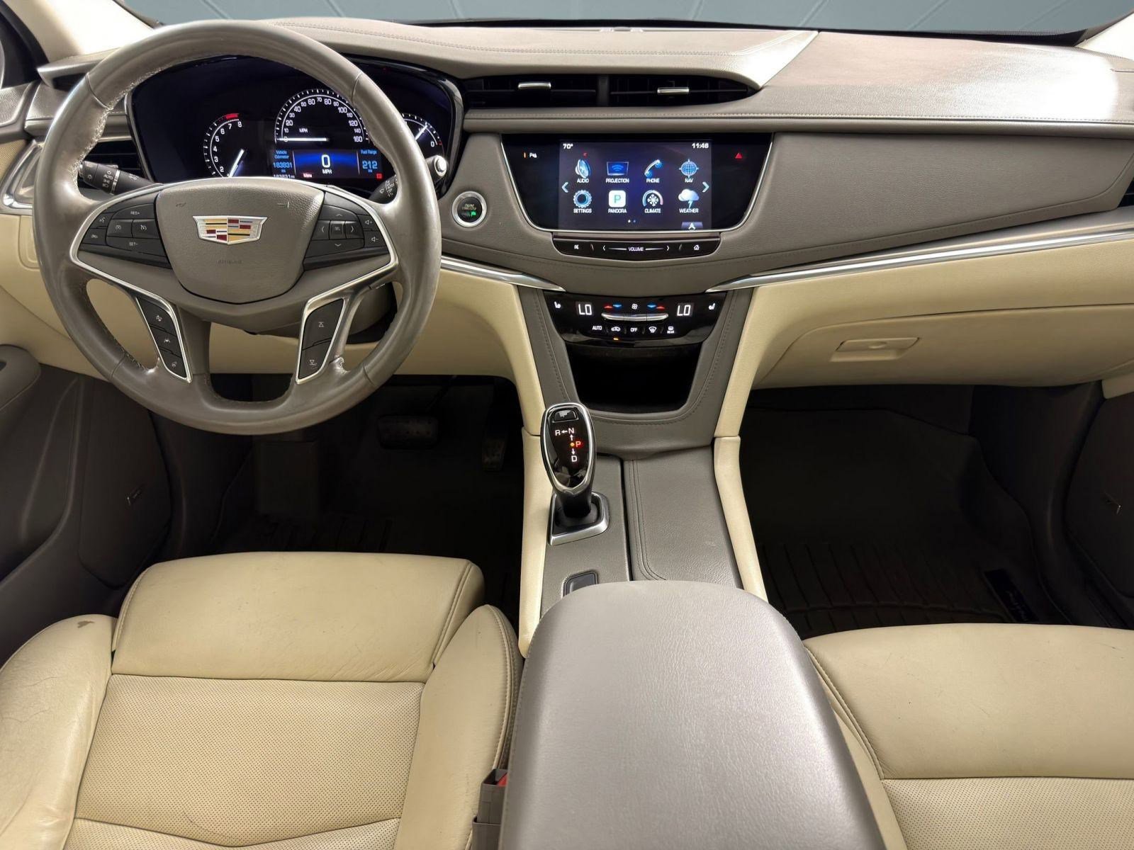 Used 2017 Cadillac XT5 Luxury w/ Driver Awareness Package image 4