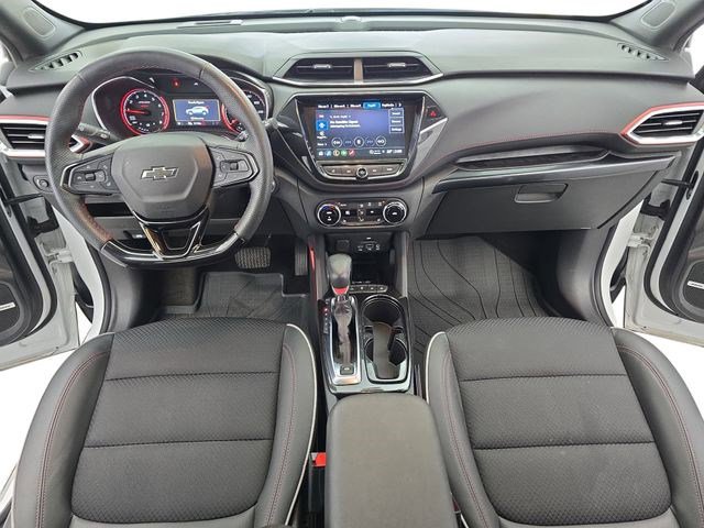 Used 2023 Chevrolet TrailBlazer RS w/ Sun and Liftgate Package image 9