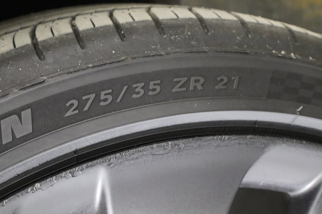 Used 2023 Tesla Model Y Performance AWD/4WD image 44