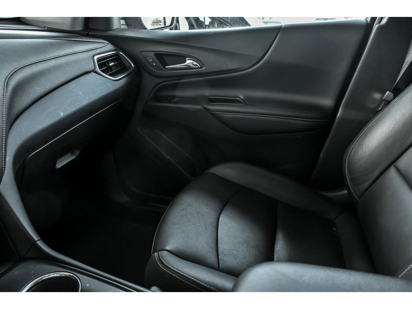 Used 2019 Chevrolet Equinox Premier image 23