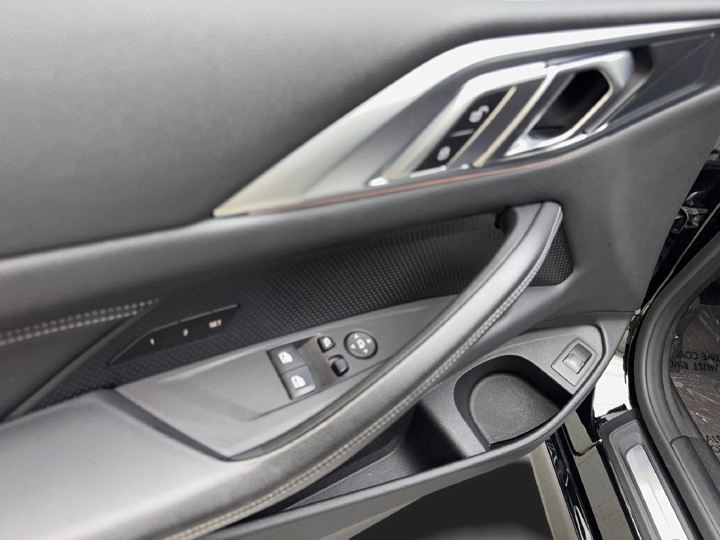 Used 2024 BMW 430i Coupe w/ Premium Package RWD image 34