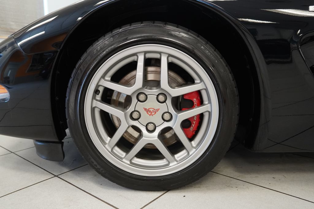 Used 2002 Chevrolet Corvette Z06 w/ Memory Pkg RWD image 17